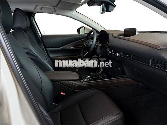 Mazda CX-30 Luxury, Premium