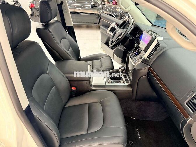 Toyota Land Cruiser VX 2017 45.000 km