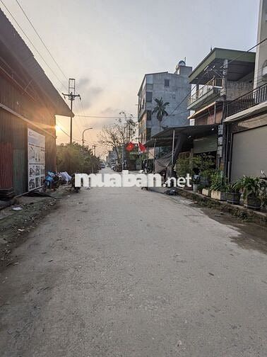 [CHO THUÊ NHÀ NGUYÊN CĂN] – ĐƯỜNG TRƯỚC NHÀ RỘNG 3 Ô TÔ TRÁNH