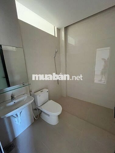 CHO THUÊ NHÀ PHỐ VALORA MIZUKI PARK 4PN 5WC giá 18 tr/tháng