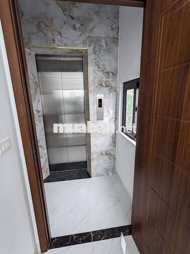 [CHO THUÊ NHÀ NGUYÊN CĂN] – ĐƯỜNG TRƯỚC NHÀ RỘNG 3 Ô TÔ TRÁNH
