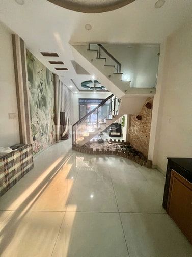 Cho thuê căn góc hẻm xe hơi đường Nguyễn Thị Định Q2