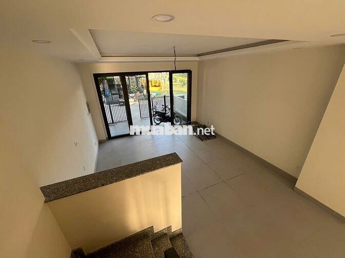 CHO THUÊ NHÀ PHỐ VALORA MIZUKI PARK 4PN 5WC giá 18 tr/tháng
