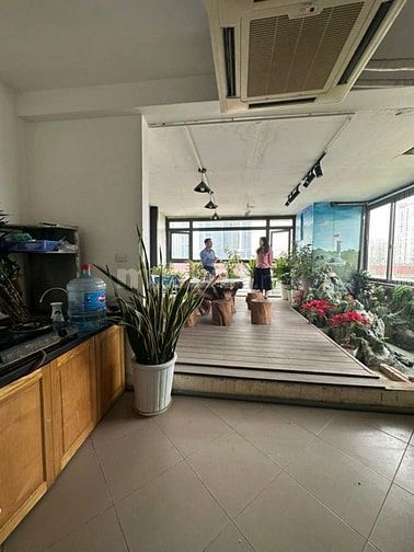 Chỉ 18,8 Tỷ - 8 Tầng - Thang Máy - Lô góc - 3 thoáng - 3 ô tô tránh