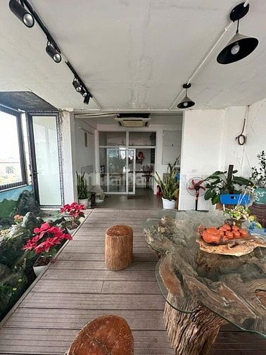 Chỉ 18,8 Tỷ - 8 Tầng - Thang Máy - Lô góc - 3 thoáng - 3 ô tô tránh