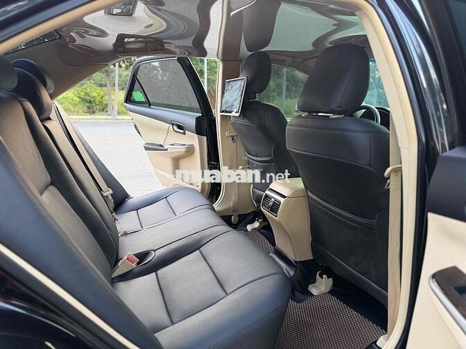 TOYOTA CAMRY 2.0E  2017 XE GIA ĐÌNH CÒN MỚI ĐẸP