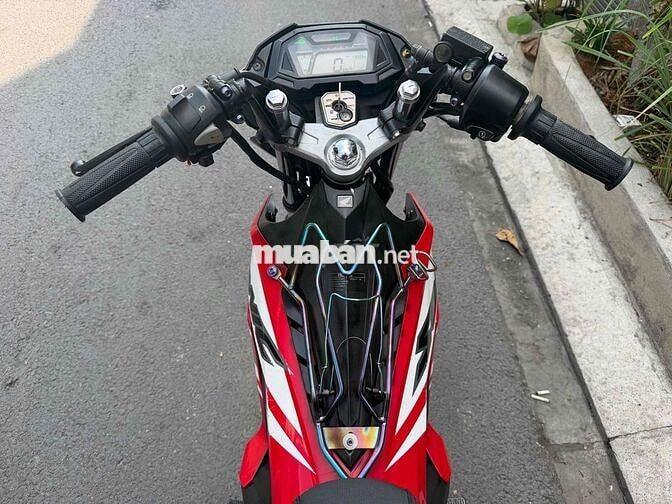 Honda Sonic 150 Bảng Hati