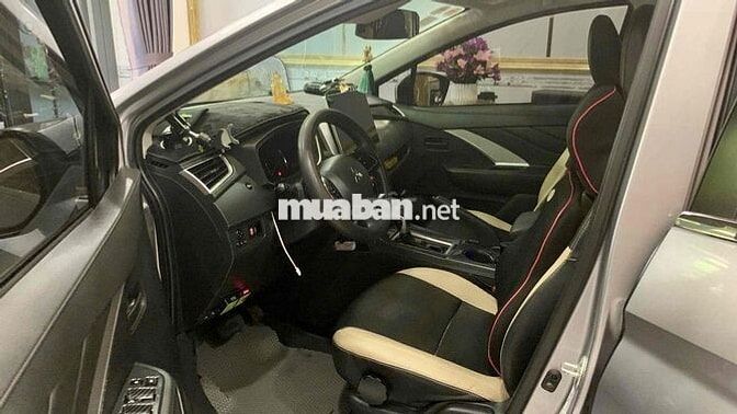 Mitsubishi Xpander 7 chỗ Bạc