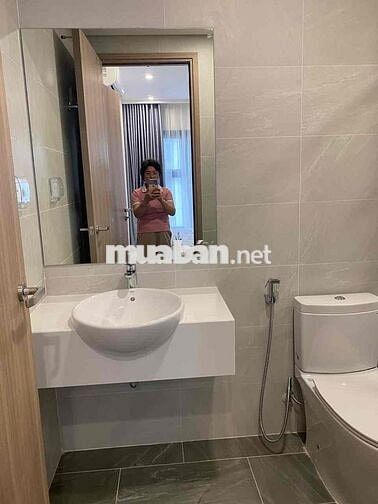 Chính chủ Cho thuê 2PN 2VS GS5 Vinhomes Smart City Tây Mỗ view bể bơi