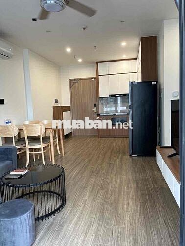 Chính chủ Cho thuê 2PN 2VS GS5 Vinhomes Smart City Tây Mỗ view bể bơi