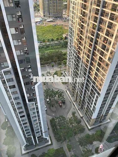 Chính chủ Cho thuê 2PN 2VS GS5 Vinhomes Smart City Tây Mỗ view bể bơi