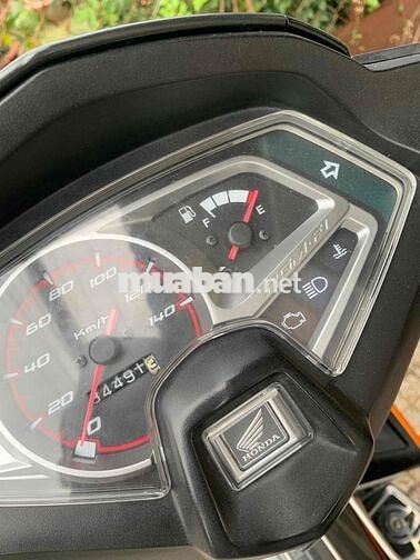 Honda Airblade Thái Cam đen