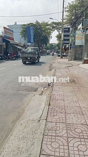 mặt tiền: 12*30. kinh doanh buôn bán. Q12