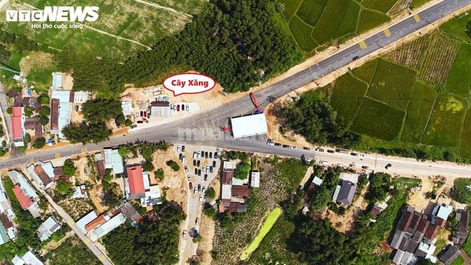 Bán lô đất Ngay ngã tư cây xăng Số 2 tuyến đi KCN Becamex, Nhơn Tân cũ