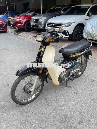 Honda Dream Đen trắng
