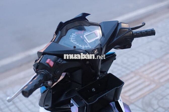 Honda Winner V1 Xanh trắng