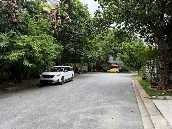 Bán Villa Khu Compound Bờ Sông Nguyễn Văn Hưởng, Thảo Điền