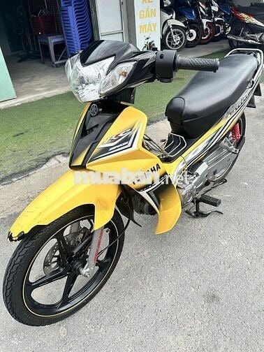 Yamaha Sirius màu Vàng