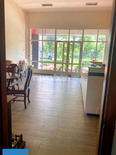 BÁN NHÀ MẶT TIỀN : 435 NGUYỄN VĂN LINH - P. TÂN PHONG - Q. 7 - TPHCM