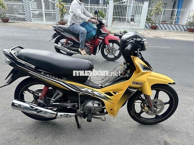 Yamaha Sirius màu Vàng