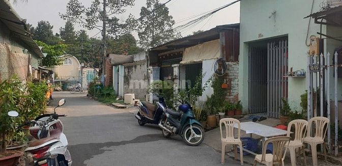 CHÍNH CHỦ BÁN ĐẤT -TẶNG NHÀ LONG PHƯỚC