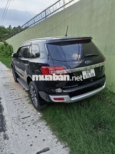 Ford Everest Titanium 2019 Đen