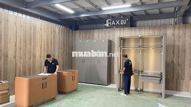 Tuyển thợ nhôm kính và thợ nội thất