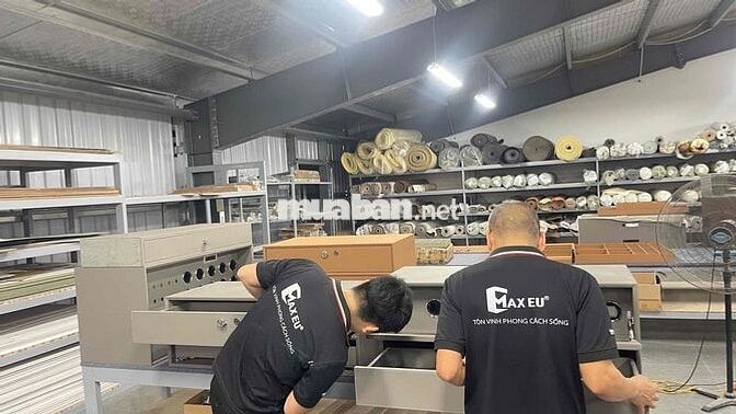 Tuyển thợ nhôm kính và thợ nội thất