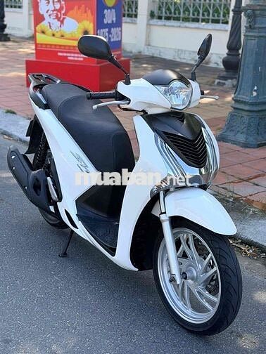 Honda SH 125 màu Trắng xe đẹp ken biễn 43 thanh lý