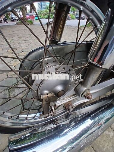 Honda Dream màu Đỏ, Trắng, Đen