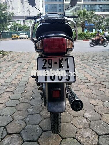 Honda Dream màu Đỏ, Trắng, Đen