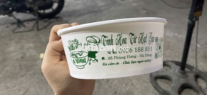 02 nhân viên thu đóng hàng giấy nhựa tại hà đông