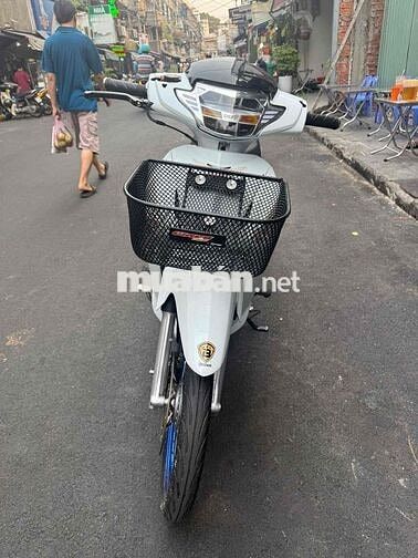Honda Future Neo 125 Trắng