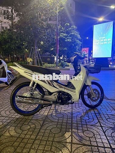 Honda Future Neo 125 Trắng