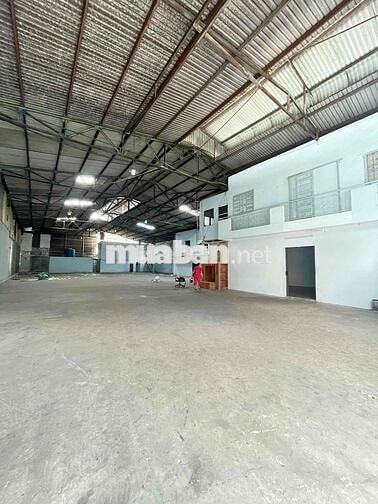 Kho xưởng cho thuê quận Bình Tân, 700m2, container đậu cửa