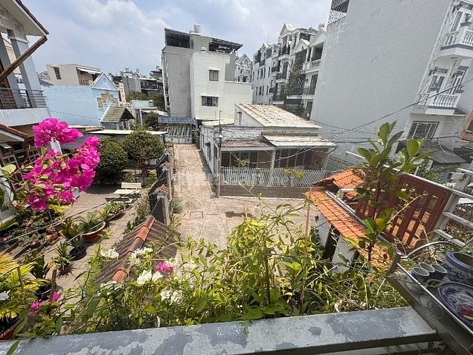 bán nhà hẻm xe hơi đường Quang Trung hẻm 656