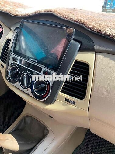 Toyota Innova G Bạc