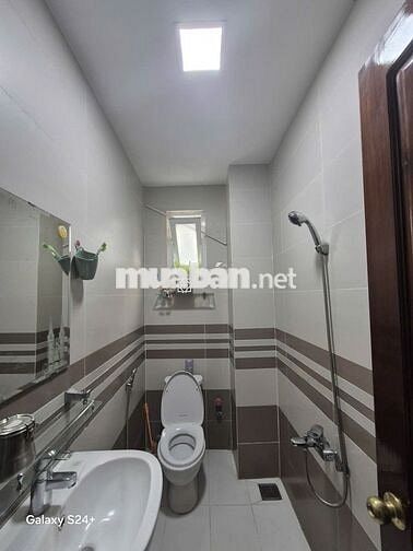 Cho thuê nguyên tầng hoặc từng phòng