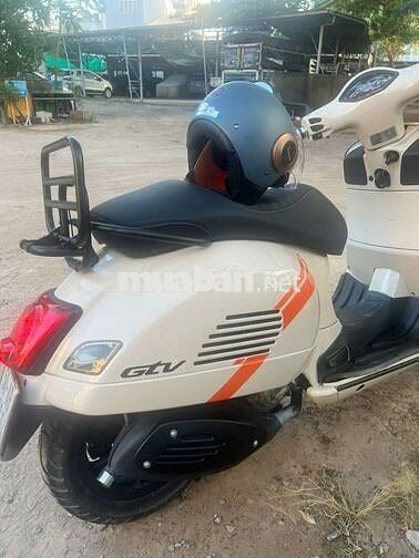 Piaggio Vespa GTS 2017 Kem 27000 KM