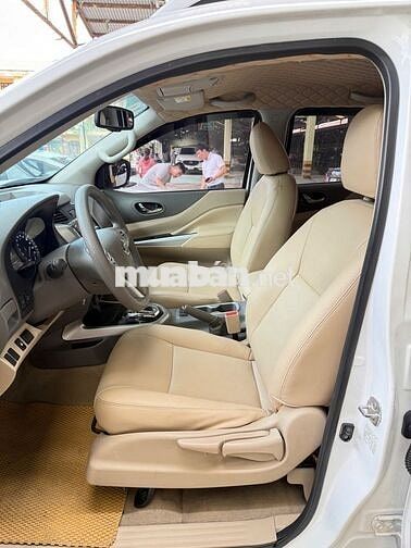 Nissan Navara Premium Z 2019 Trắng