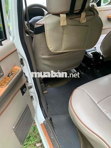 Mitsubishi Jolie 7 chỗ Trắng