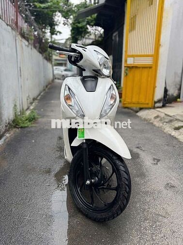 Vision 2024 Trắng Smartkey, biển Ba Đình