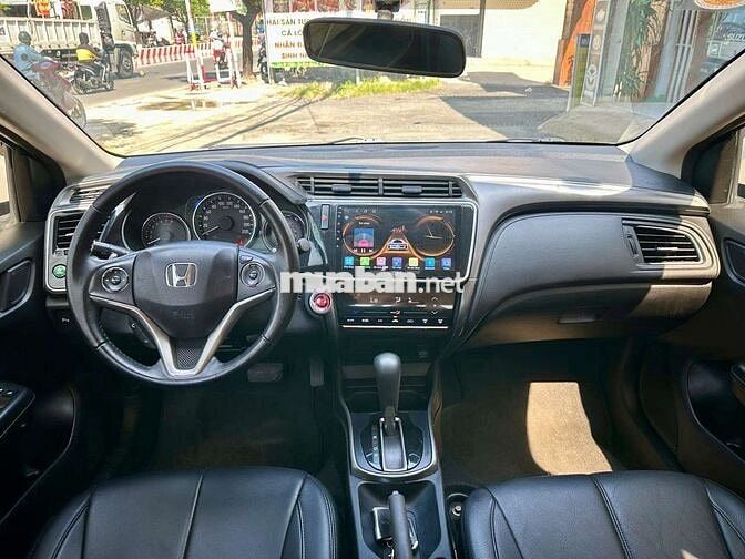 Honda City 2018 Top 50.000 km Trắng