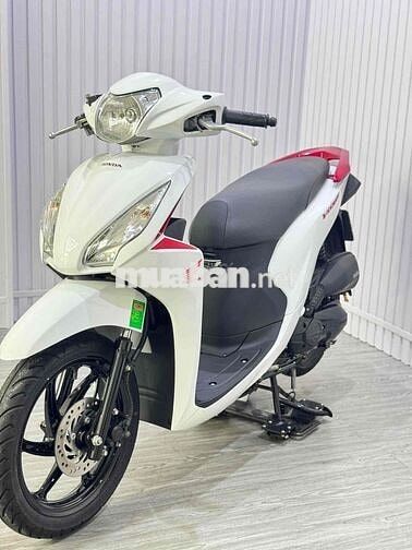 Honda Vision màu Trắng