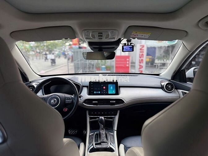 MG HS 2023 LUXURY 29.000 km Trắng