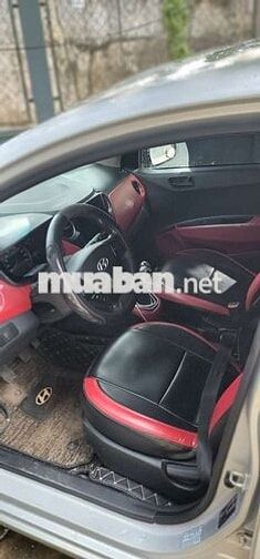 Hyundai i10 2018 Bạc