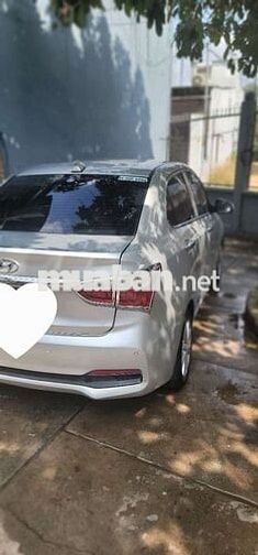 Hyundai i10 2018 Bạc