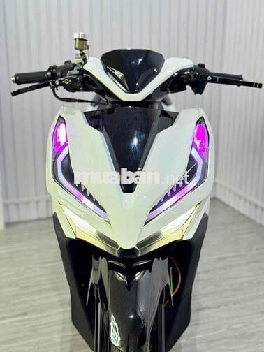 Honda Vario 125 Trắng đen