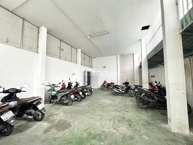 Bán toà CHDV siêu đẹp Quốc lộ 13 cũ, 350m2, 5 tầng, dòng tiền 120tr/th