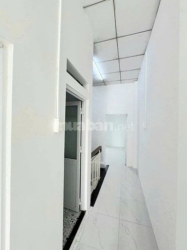🏡NHÀ LAU DT 110m2 THANH TOÁN CHỈ 980 TRIỆU SHR – BINH CHANH🔥